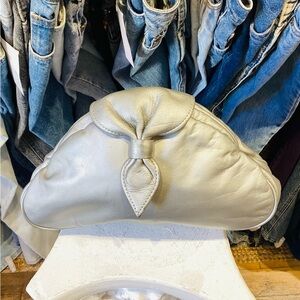 Vintage 1980’s Silver Leather Clutch Crossbody bag